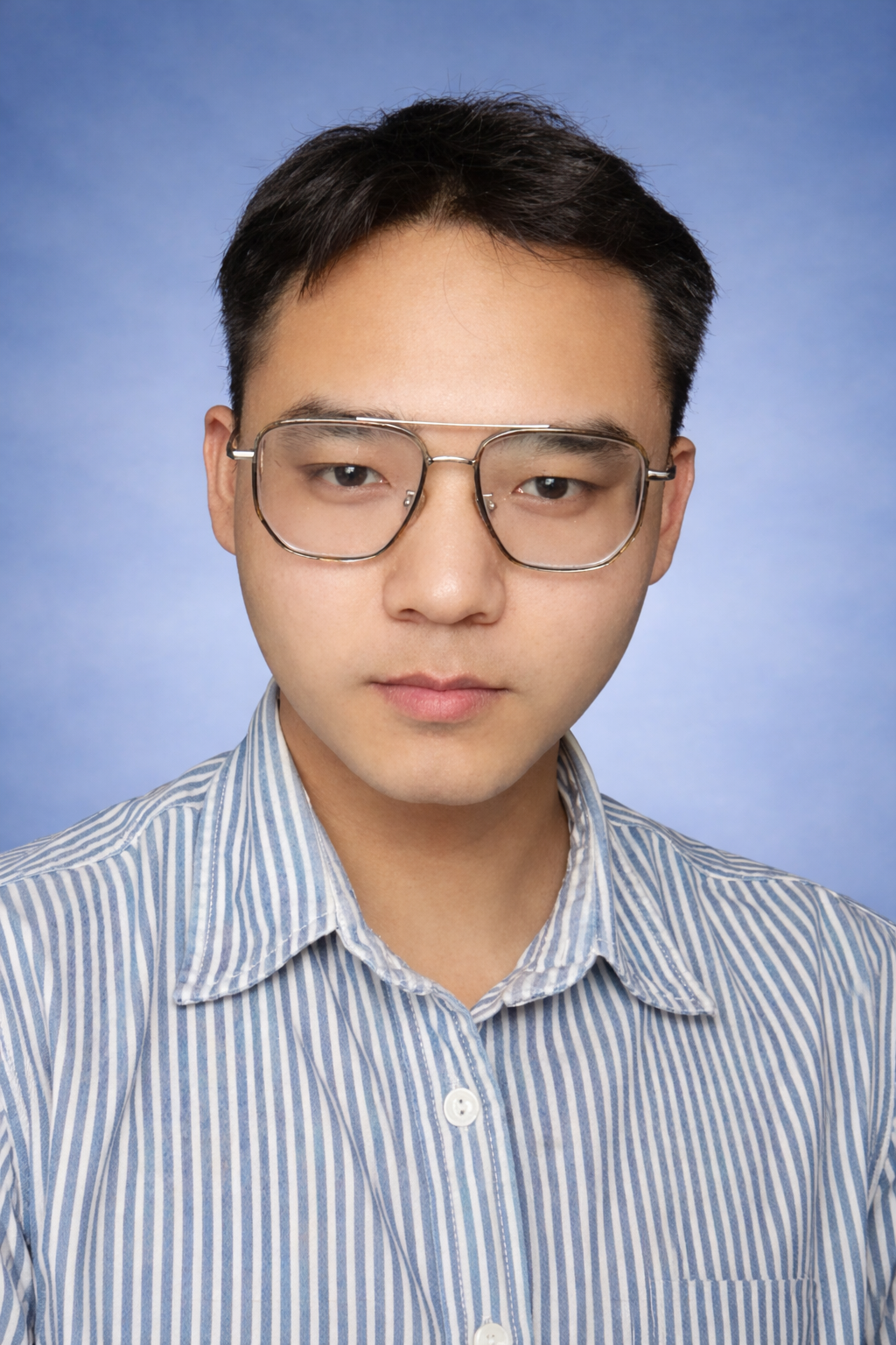 Portrait of Rui Mo / 莫锐